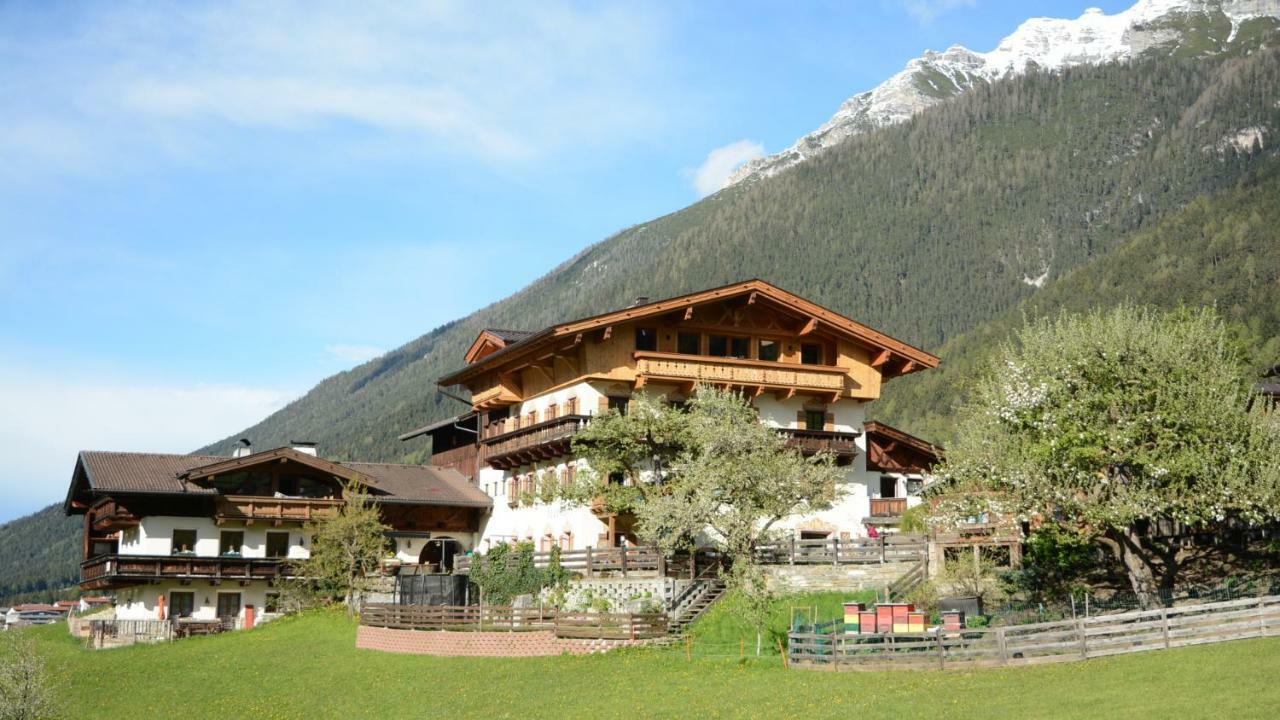 Fleckhof Hotel Neustift im Stubaital Bagian luar foto